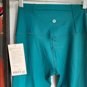 Never Worn Lululemon Leggings Mapped Out Tight 28”